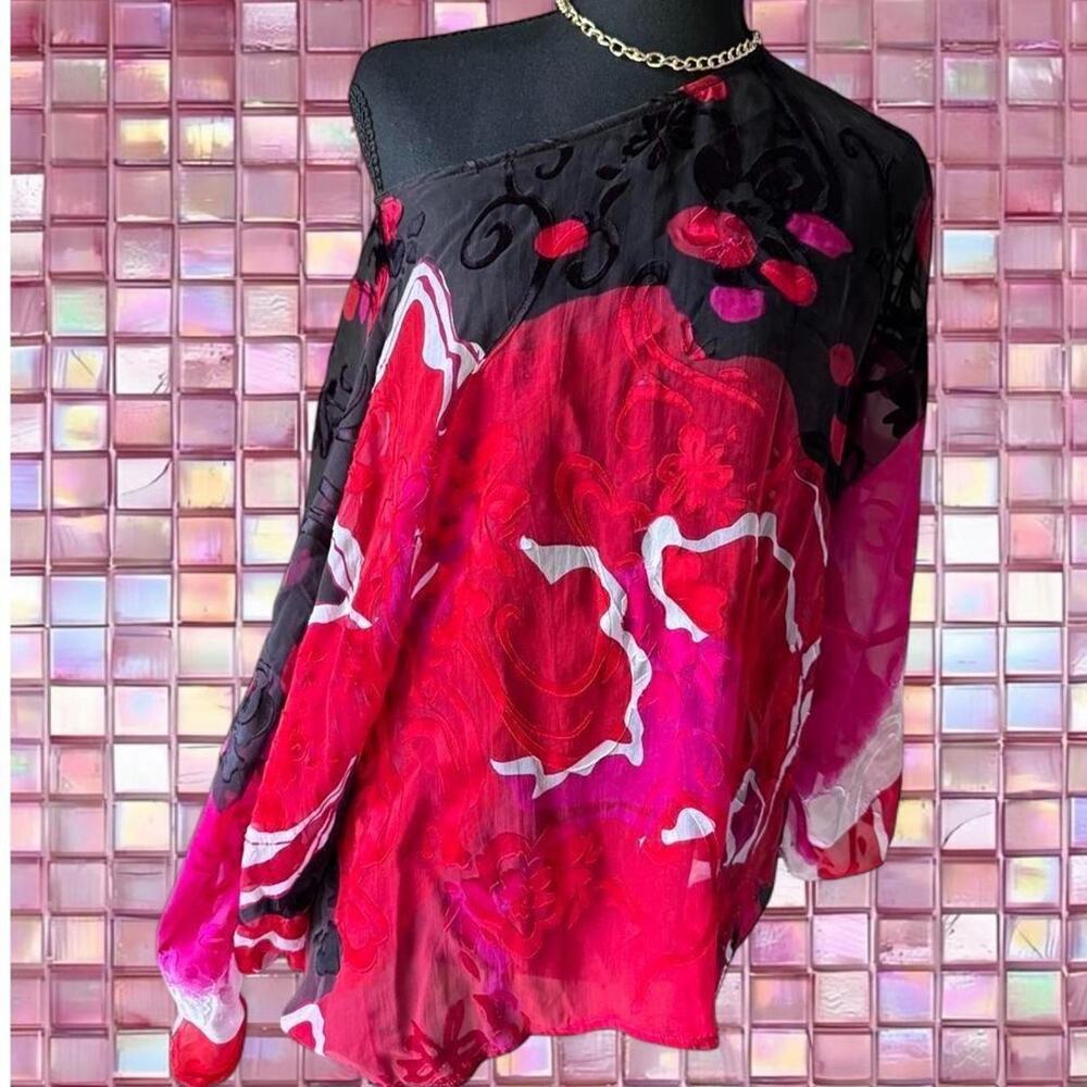 Chicos red and black floral